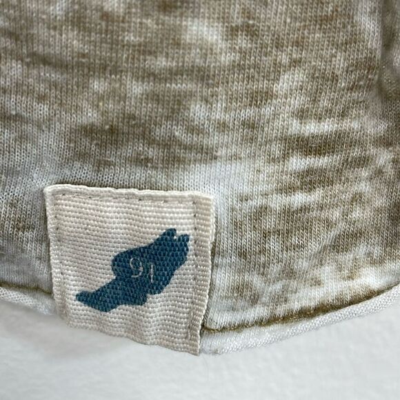 Unwind by League Graphic Tee Hippy Mama camouflage T Shirt short sleeve v neck M - Picture 8 of 11